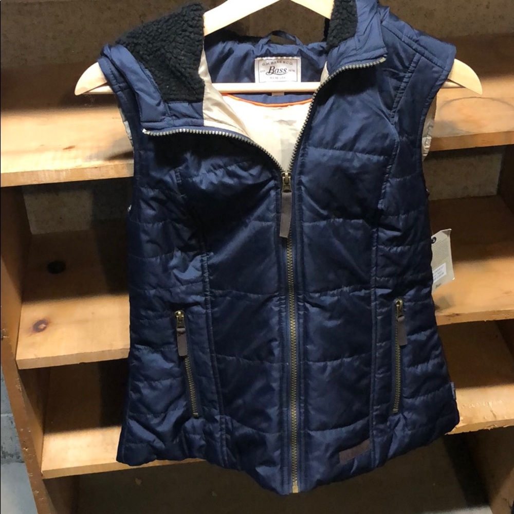 Boys Bass Vest with Hood Small NWT
